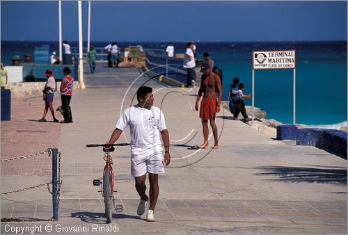 MEXICO - YUCATAN - Playa del Carmen - il molo