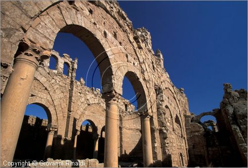 SIRIA - RASAFEH
citt fortificata da Diocleziano nel III secolo d.C.
basilica di San Sergio (VI secolo)