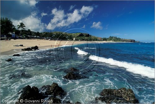 LA REUNION (Indian Ocean) - St.Gilles-Les-Bains sulla costa occidentale - la spiaggia di Boucan Canot