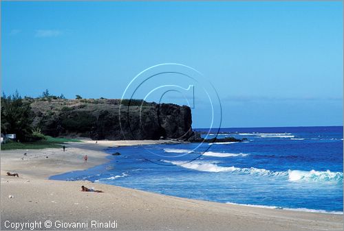 LA REUNION (Indian Ocean) - St.Gilles-Les-Bains sulla costa occidentale - la spiaggia di Boucan Canot