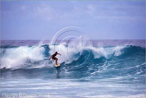 LA REUNION (Indian Ocean) - St.Gilles-Les-Bains sulla costa occidentale - la spiaggia di Boucan Canot