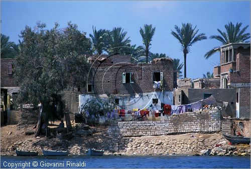 EGYPT - Rosetta (Rashid) - lungo le sponde del delta del Nilo