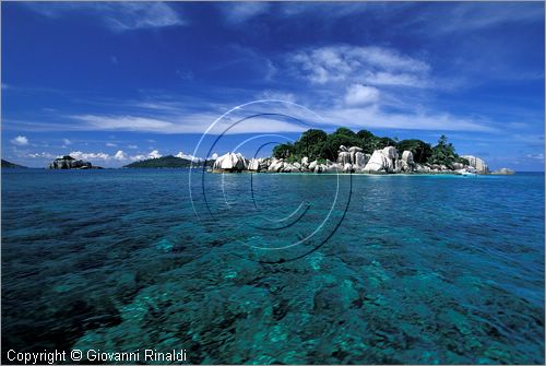 SEYCHELLES (Indian Ocean) - (La Digue Island) - Cocos Island