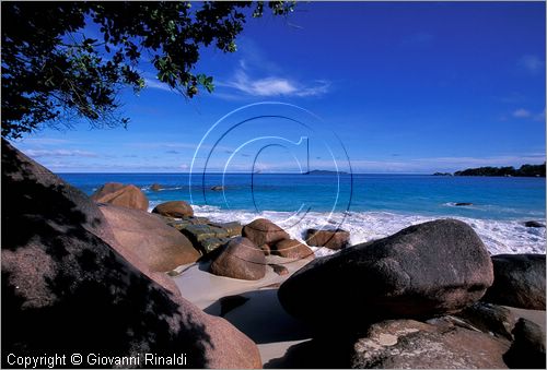 SEYCHELLES (Indian Ocean) - PRASLIN ISLAND - Anse Lazio