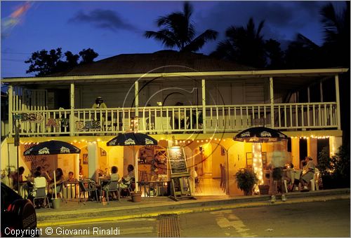 CARAIBI - ISOLE VERGINI AMERICANE - ISOLA DI ST.JOHN - Cruz Bay - ristorante La Tapa