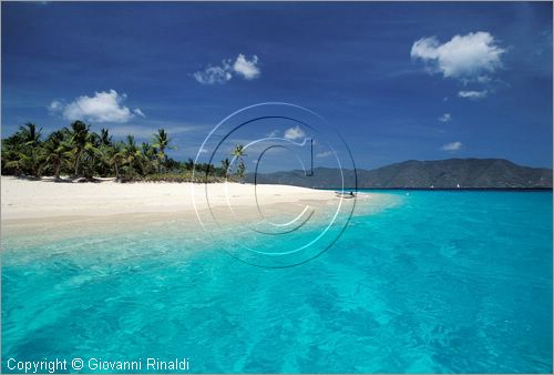 CARAIBI - ISOLE VERGINI BRITANNICHE - SANDY CAY - isolotto vicino a Jost Van Dyke