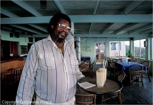 CARAIBI - ISOLE VERGINI BRITANNICHE - ISOLA DI TORTOLA - ristorante e bar Sky World