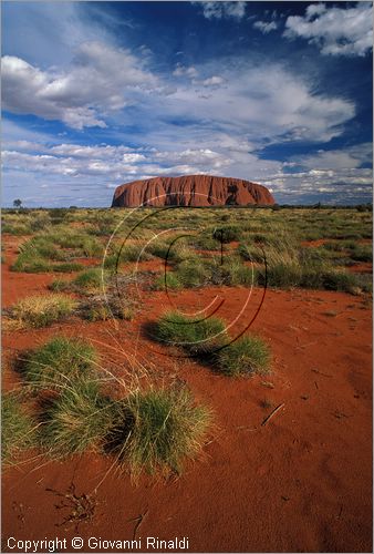 AUSTRALIA CENTRALE - Uluru Kata Tjuta National Park - Ayres Rock - veduta da ovest