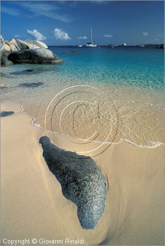 CARAIBI - ISOLE VERGINI BRITANNICHE - ISOLA DI VIRGIN GORDA - Devil's Bay