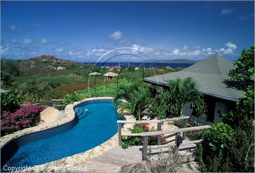 CARAIBI - ISOLE VERGINI BRITANNICHE - ISOLA DI VIRGIN GORDA - una villa nella zona sud dell'isola "Casa Rocalta"