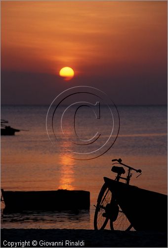 TANZANIA - ZANZIBAR  (Oceano Indiano) - Bububu - costa ovest - tramonto