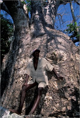 TANZANIA - ZANZIBAR  (Oceano Indiano) - Chapwani Island