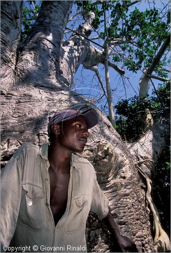 TANZANIA - ZANZIBAR  (Oceano Indiano) - Chapwani Island